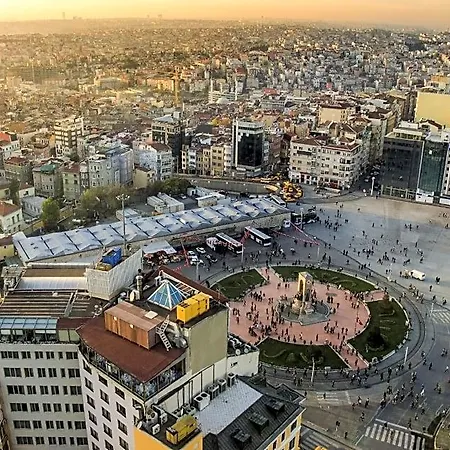 Taksim No:44 & Hotel Istanbul